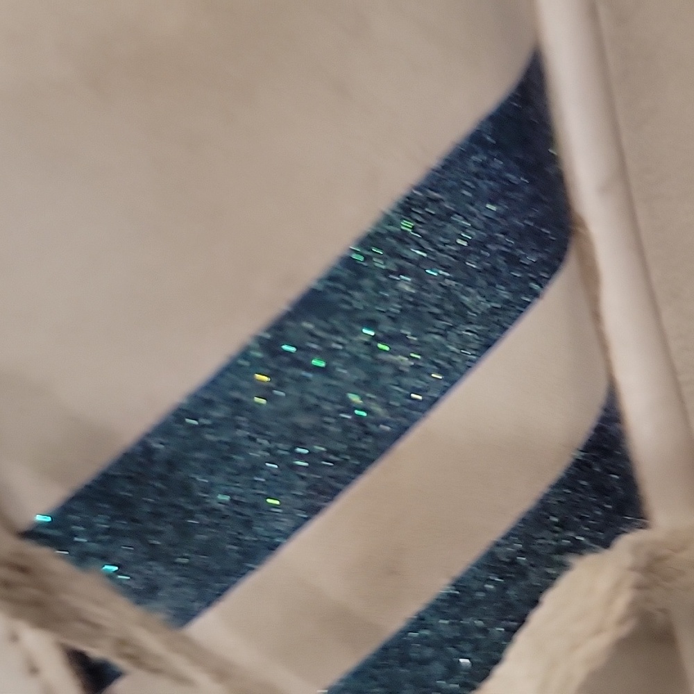Adidas - Picture 4 of 5